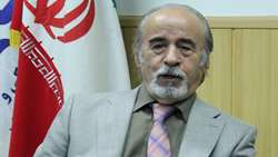 دکتر علی یعقوبی نوتاش در مراسم روز استاد: معلمان، نرم‌افزارهایی هستند که هیچ انسانی نتوانسته است مانندشان را بسازد