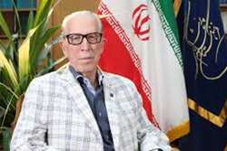 دکتر یحیی دولتی در مراسم روز استاد: آموزش از روی وظیفه نیست، از روی دل است؛ با بیمار همچون مهمان رفتار کنید