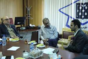 نشست سرپرست دفتر ارتباط با دانش آموختگان با معاون دانشجویی  فرهنگی دانشگاه