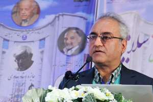  دکتر آقاجانی: صداقت با نسل جوان حوزه سلامت، کلید موفقیت ماست.