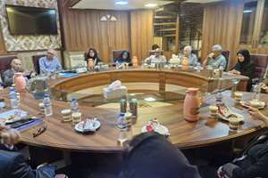 اولین جلسه هم اندیشی اساتید پیشکسوت دانشکده بهداشت در خانه استاد این دانشکده با حضور پروفسور فرهود برگزار شد