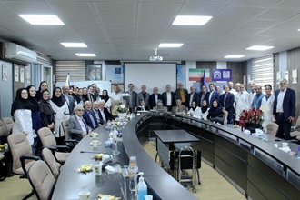 جلسه‌ی ماهانه اساتید پیشکسوت در خانه استاد مجتمع بیمارستانی امام خمینی/ گرامیداشت متولدین آبان ماه