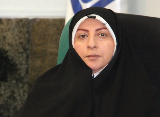 فاطمه رحیمی کیان مامای نمونه کشوری در سال 95 شد 