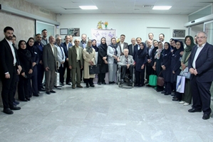بخش جراحی کودکان بیمارستان بهرامی به نام استاد پیشکسوت «دکتر ولی اله محرابی» نامگذاری شد / جشن ۶۸ سالگی با تجلیل از خیرین و بازنشستگان