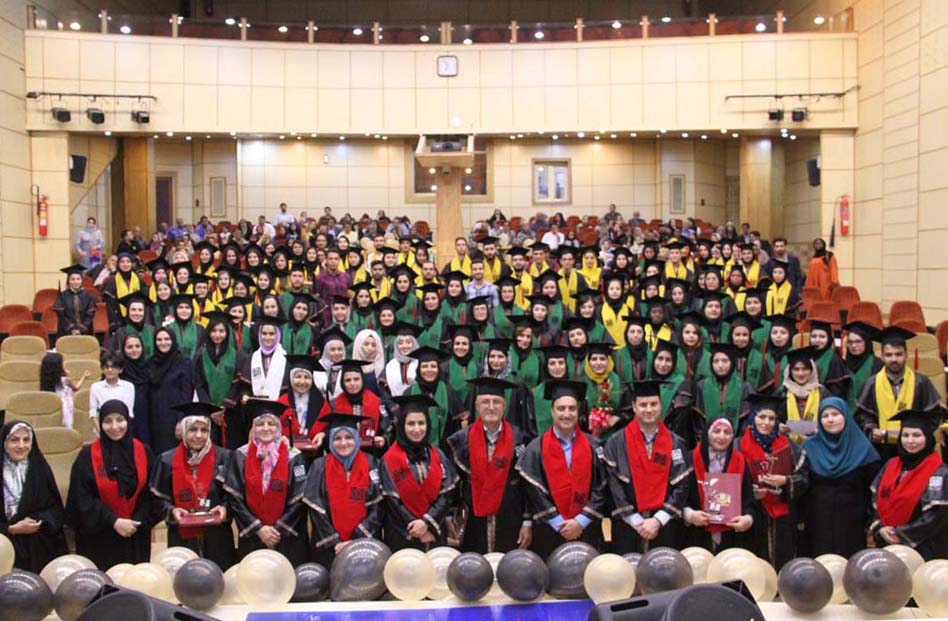 جشن دانش آموختگان دانشکده پرستاری و مامایی برگزار شد/ تاکید دکتر گتمیری بر حفظ ارتباط دانش آموختگان با دانشگاه 