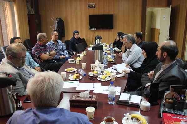 جلسه نقد و بررسی چهارمین جشن یکپارچه دانش‌آموختگان برگزار شد 